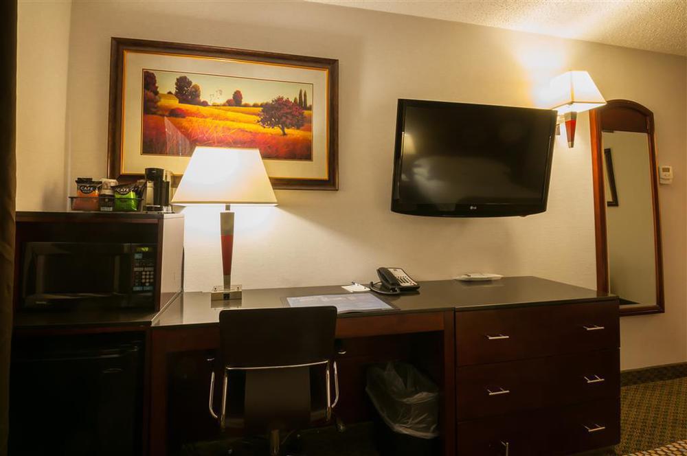 Western Airport Hotel 3*
